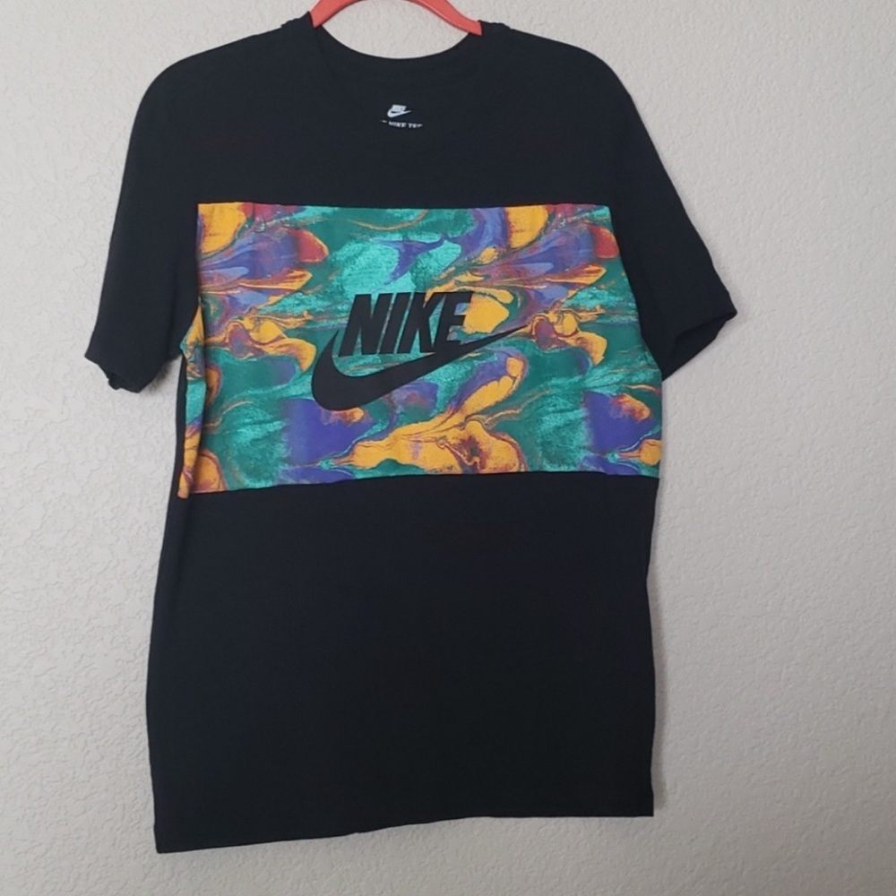 (L) Nike Black Tee with Multicolor Paint Graphic